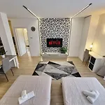 Zona Stadium - Wi-fi, Ac Apartmán *